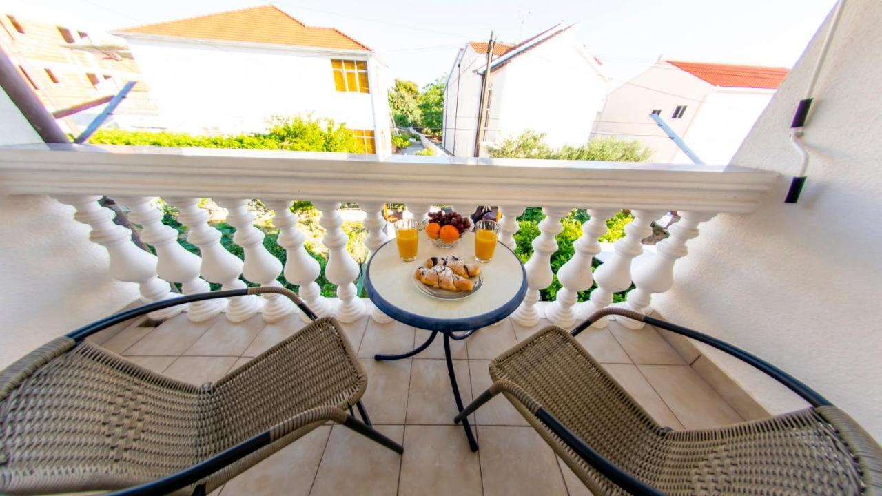 Apartments Curic Trogir Eksteriør bilde